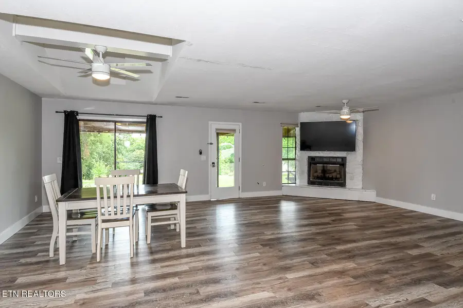 1354 Fork Rd, Greenback, TN 37742 - #2