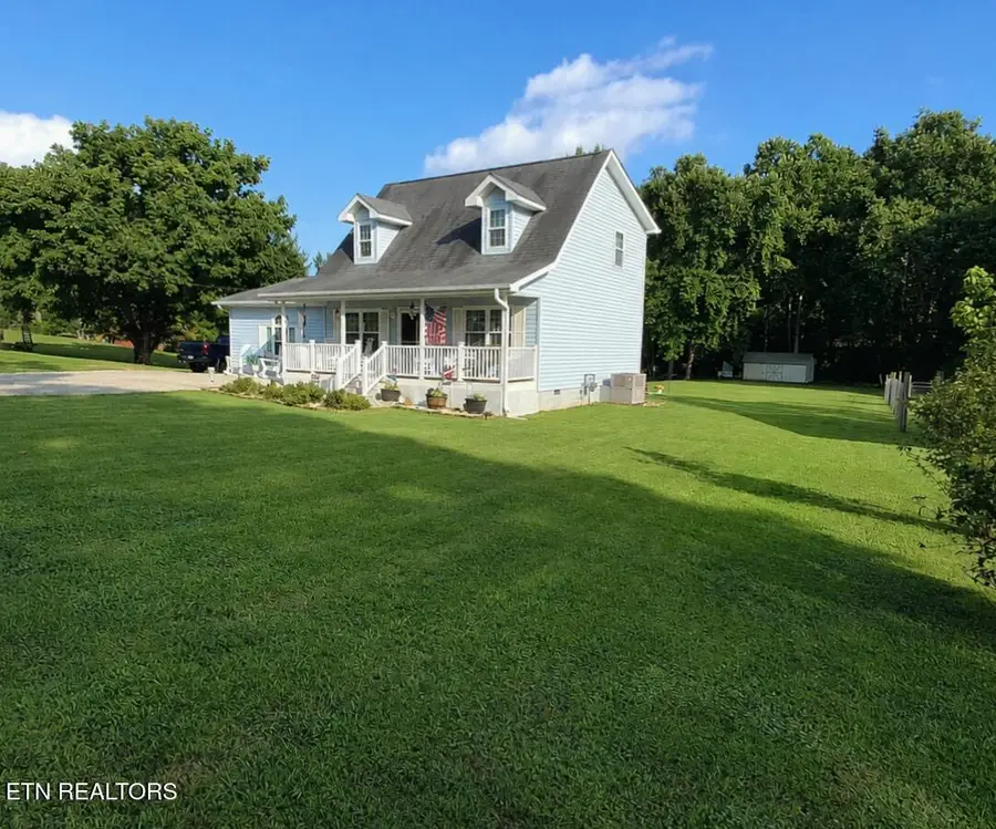 2042 Dutch Valley Rd, Clinton, TN 37716 - #2