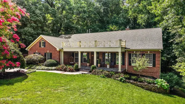 5520 Heathrow Drive, Knoxville, TN 37919