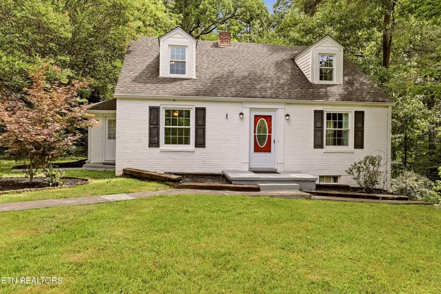 5512 Lake Shore Drive, Knoxville, TN 37920 - #2