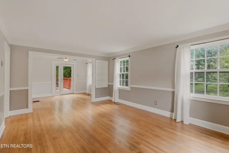 5512 Lake Shore Drive, Knoxville, TN 37920 - #3