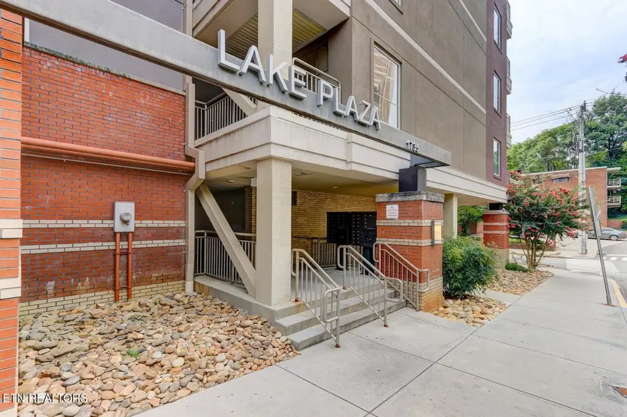 1735 Lake Ave #907, Knoxville, TN 37916 - #2