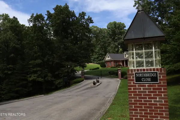 1016 Northbridge Close, Kingston, TN 37763