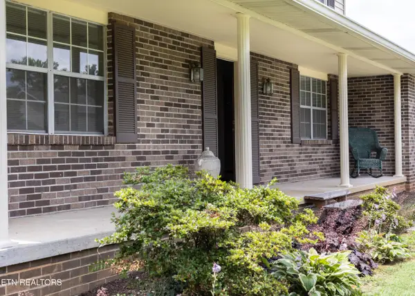 1215 Buxton Drive, Knoxville, TN 37922