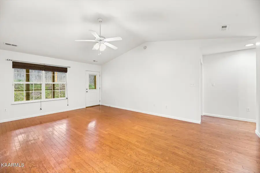 3373 Cummins Lane, Knoxville, TN 37921 - #3