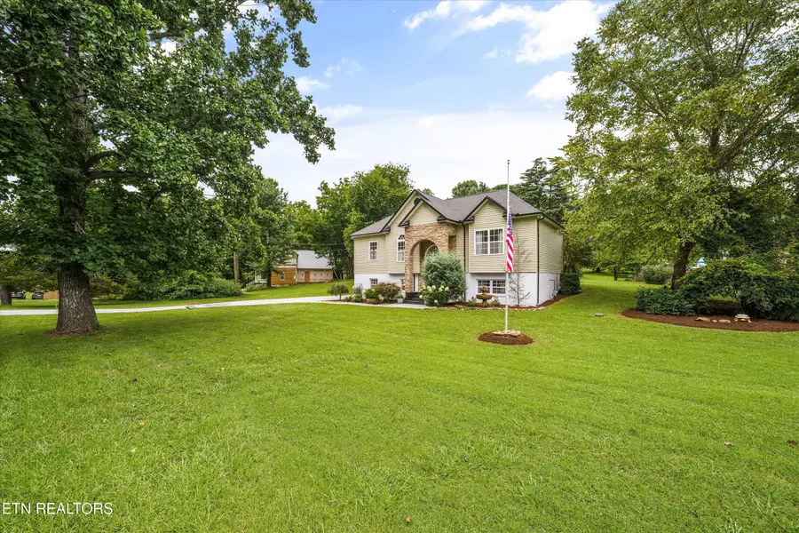 622 S Old Sevierville Pike, Seymour, TN 37865 - #3