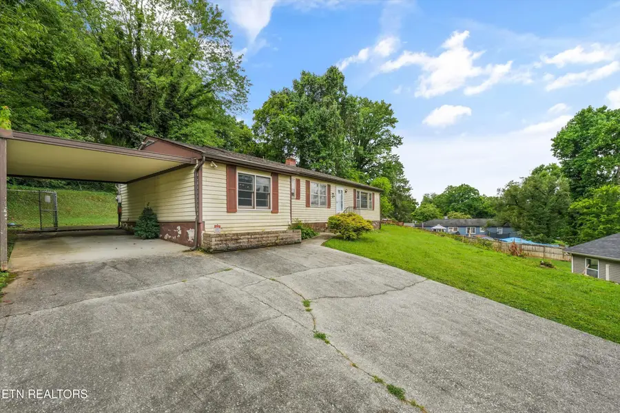 4401 S Wahli Drive, Knoxville, TN 37918 - #3