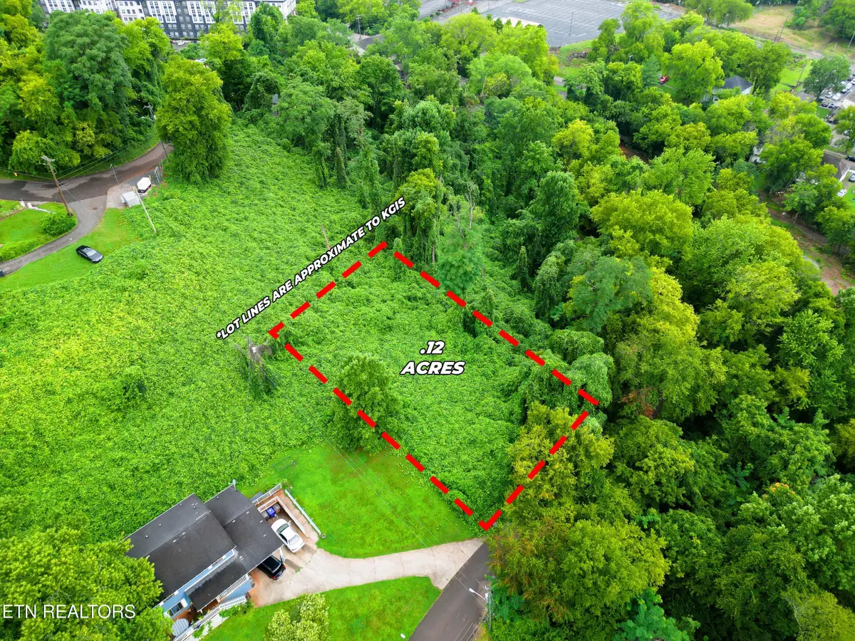 2223 Sam Houston St, Knoxville, TN 37920 - #1