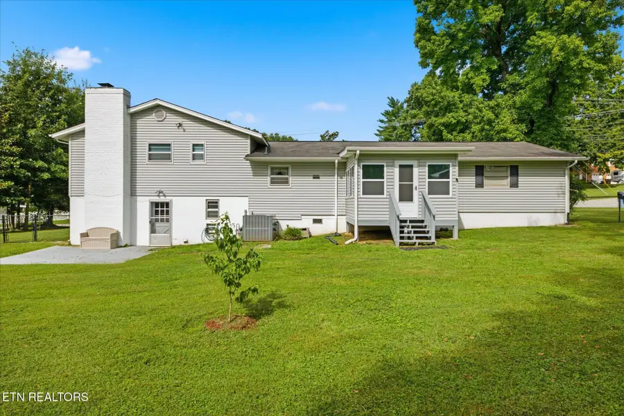412 Bridgewater Rd, Knoxville, TN 37923 - #2
