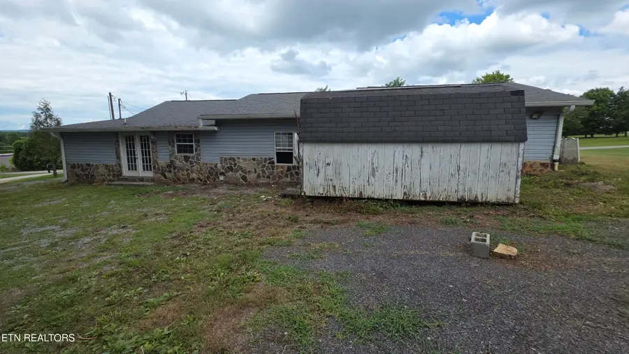 523 Sunset Drive, Madisonville, TN 37354 - #2