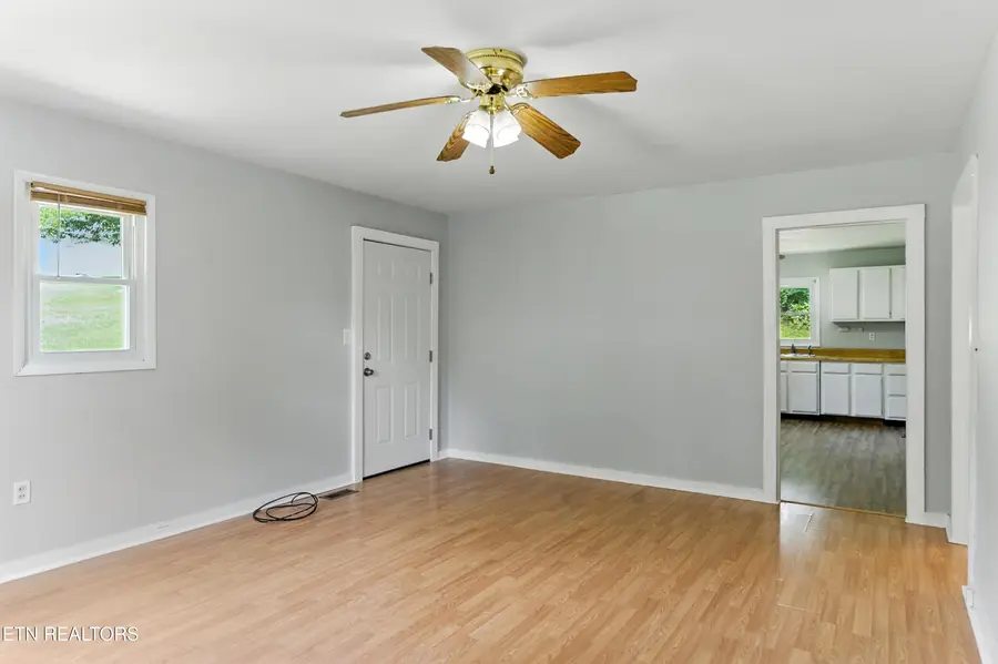 128 Barnes Lane, Strawberry Plains, TN 37871 - #2