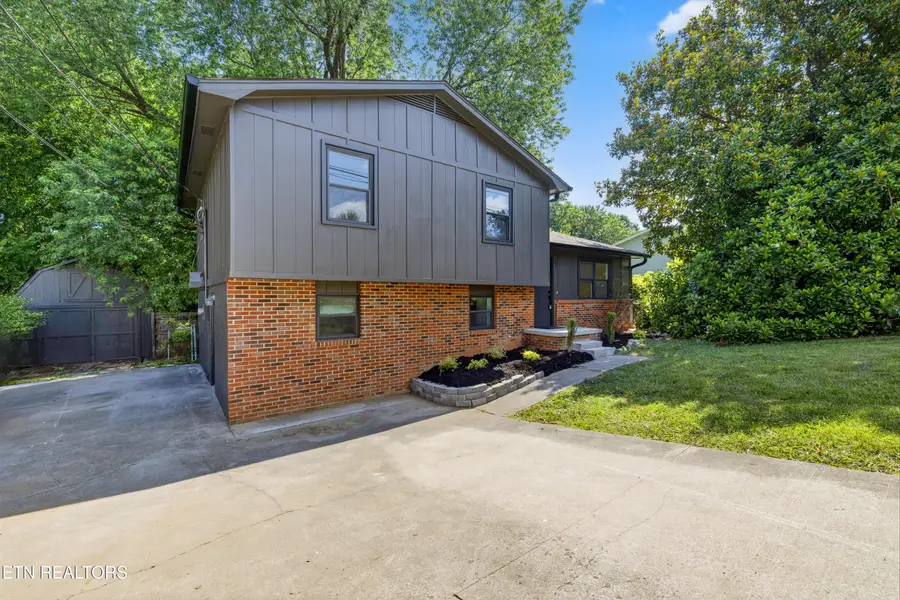 6015 John May Drive, Knoxville, TN 37921 - #2