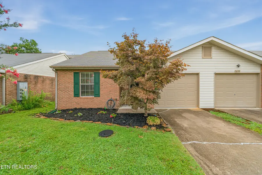8059 Chambord Way, Powell, TN 37849 - #3