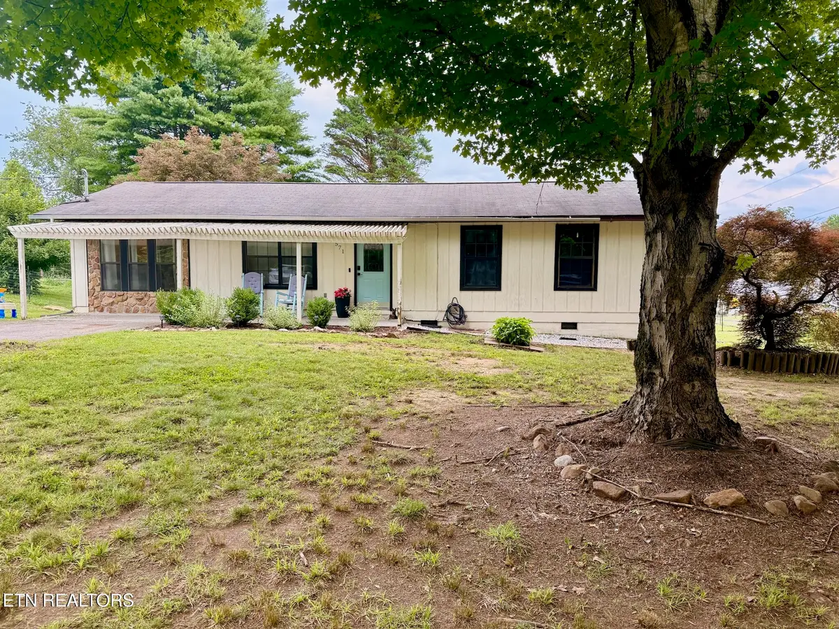 571 Patterson Rd, Walland, TN 37886 - #1