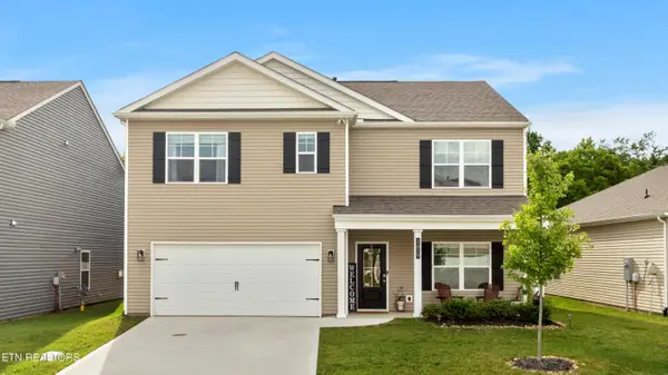 1629 Cabernet Lane, Knoxville, TN 37918