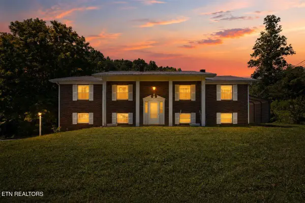 2719 Bullen Valley Rd, Thorn Hill, TN 37881