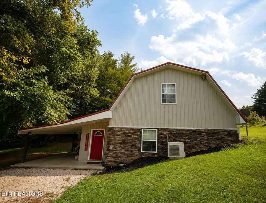5611 Big Sandy Rd, Philadelphia, TN 37846 - #3