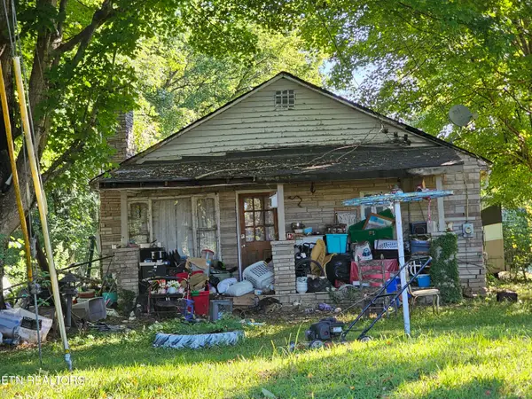 4803 Green Rd, Maryville, TN 37804