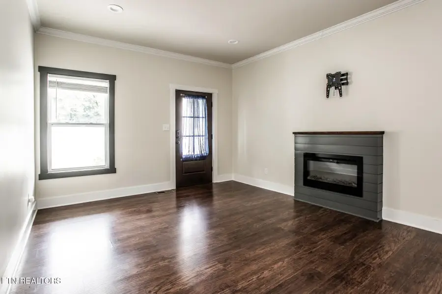 2510 E Glenwood Ave, Knoxville, TN 37917 - #3