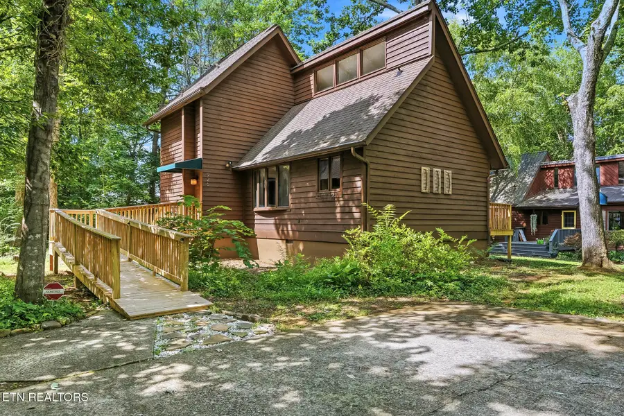 926 Wildwood Garden Drive, Knoxville, TN 37920 - #2