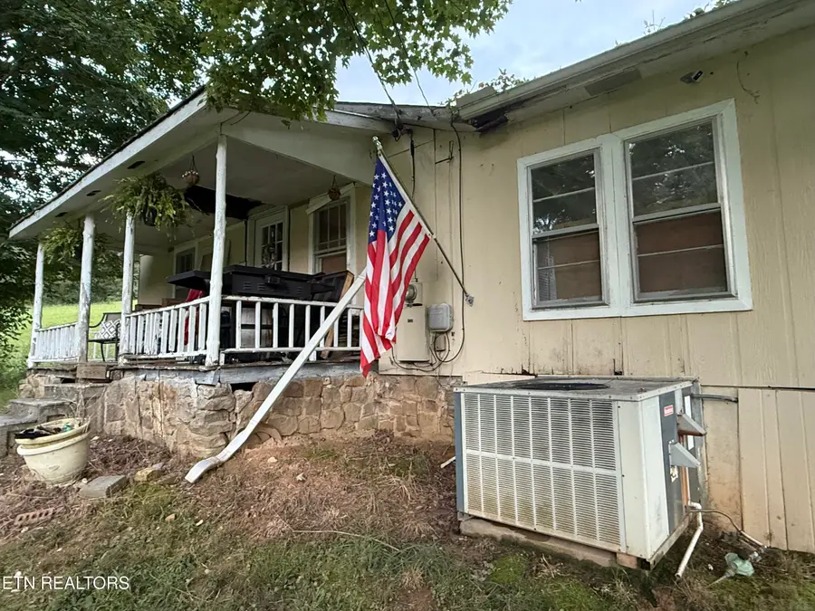 532 Harless Rd, Corryton, TN 37721 - #3