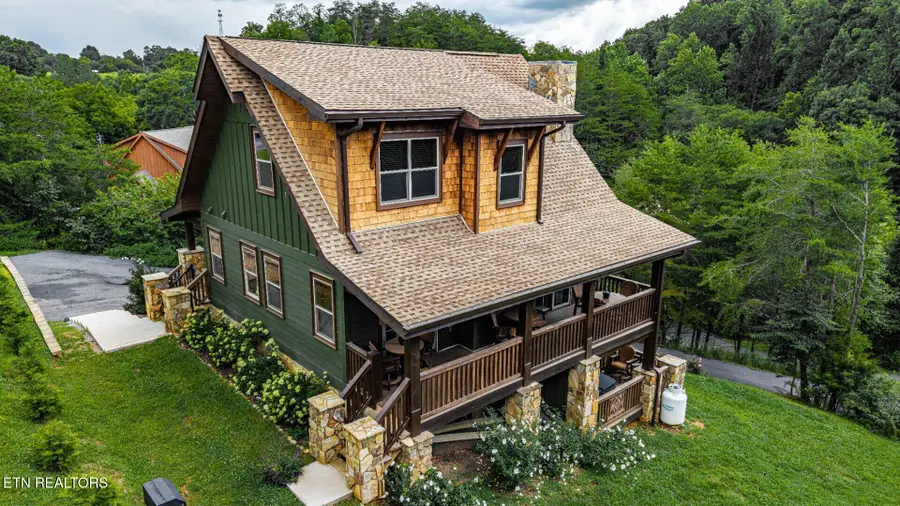 615 Rainbow Rd, Sevierville, TN 37862 - #3