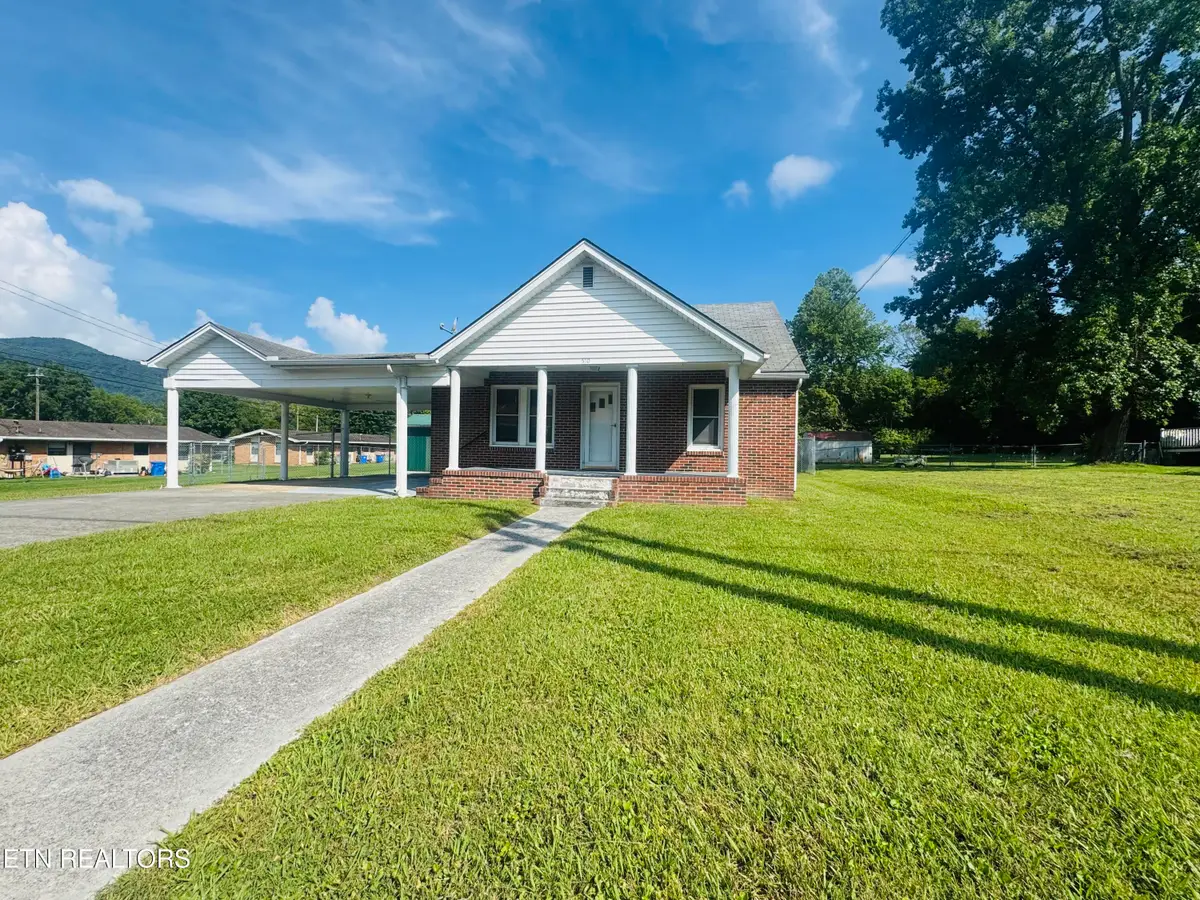 510 Fairground St, Rocky Top, TN 37769 - #1