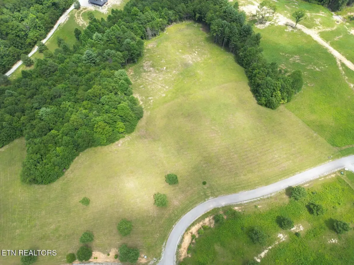 583 Vista View Pkwy, Jamestown, TN 38556 - #1