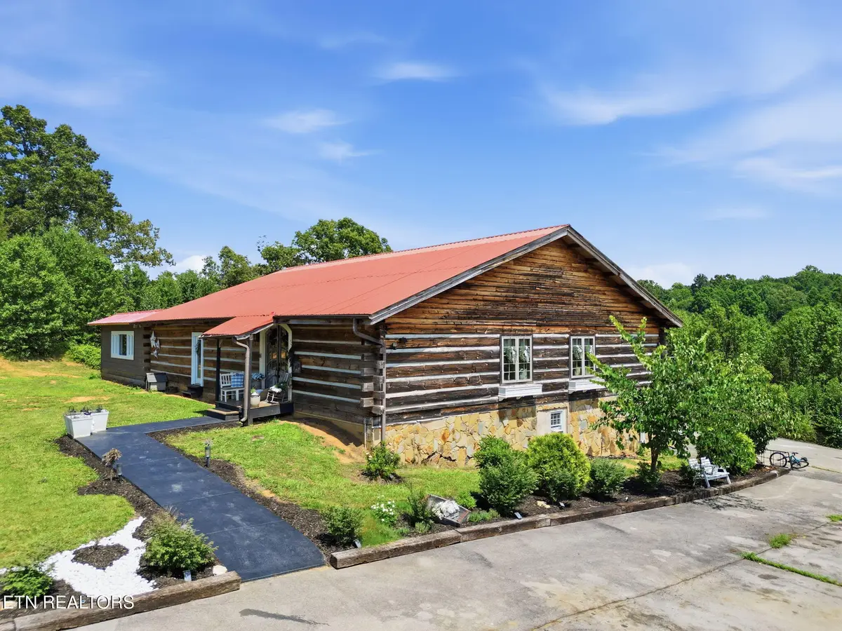 802 Lee Shirley Rd, Maryville, TN 37801 - #1