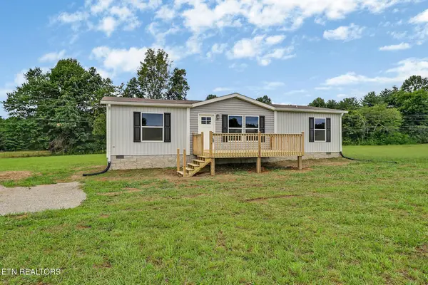 288 Bob Austin Rd, Crossville, TN 38571