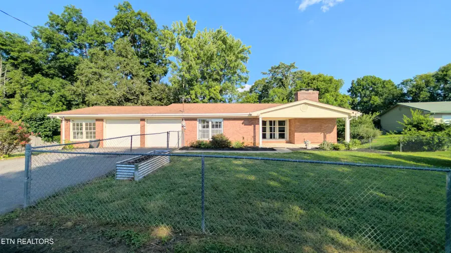 821 Commanche Drive, Newport, TN 37821 - #3