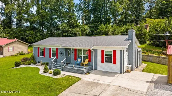 112 Country Hill Lane, LaFollette, TN 37766