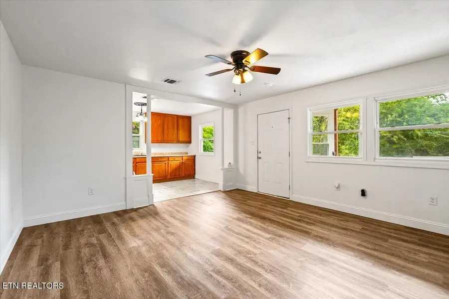 313 N 14th St, Lafollette, TN 37766 - #3