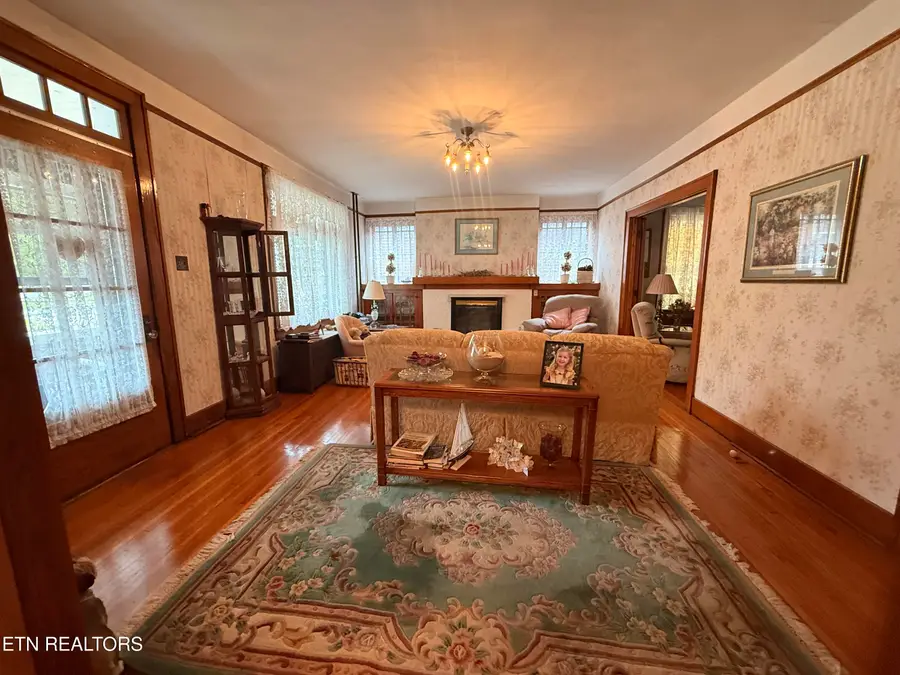 420 Blondell Ave, Appalachia, VA 24216 - #3