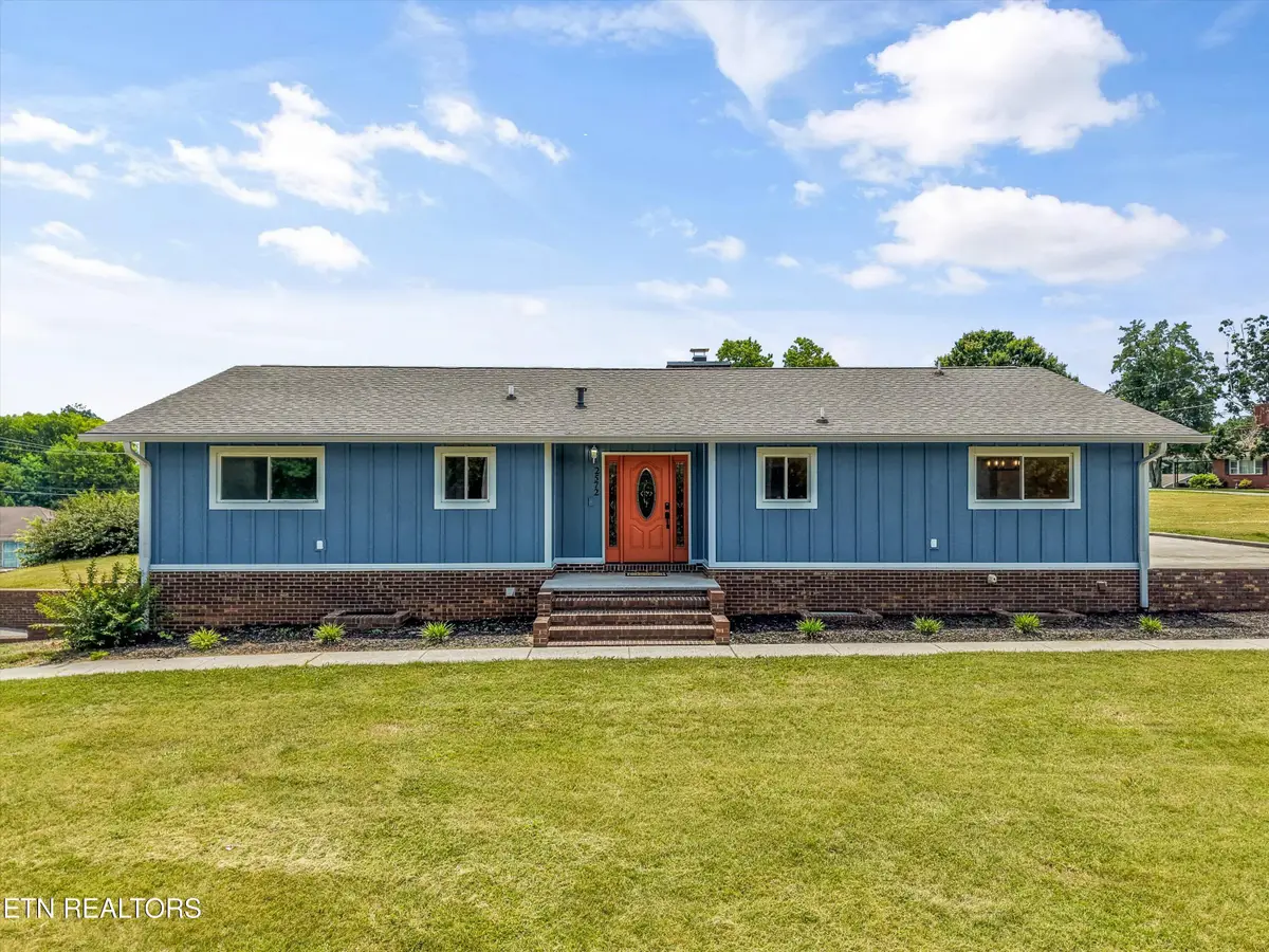 2572 Sevierville Rd, Maryville, TN 37804 - #1