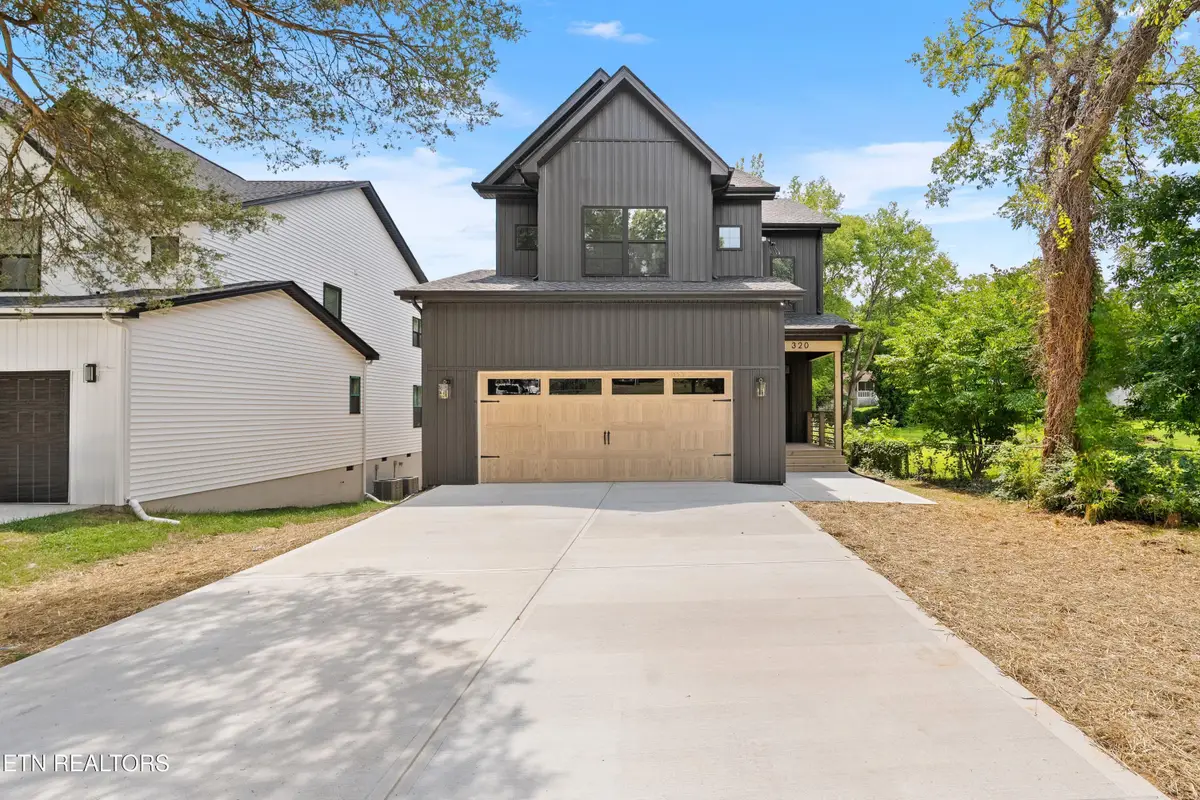 320 Avenue B, Knoxville, TN 37920 - #1