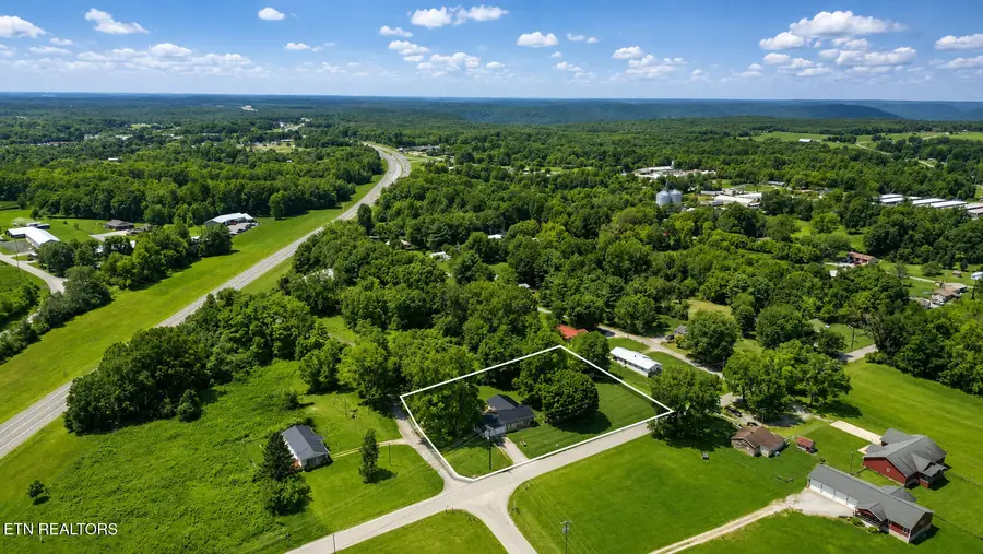 1210 Frank Campbell Rd, Jamestown, TN 38556 - #2