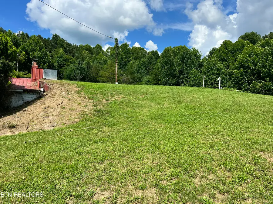 1803 Mountain View Rd, Robbins, TN 37852 - #2