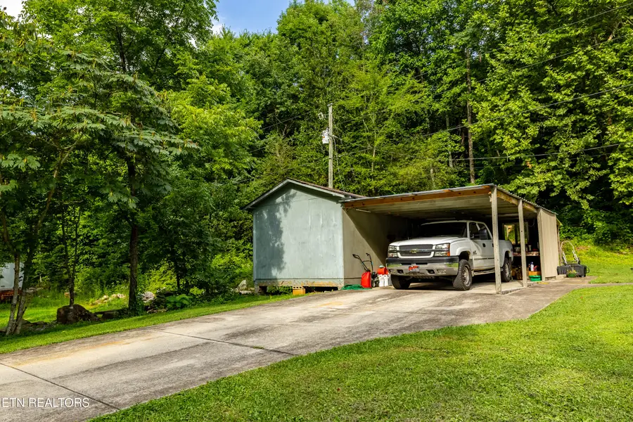 3424 Mutton Hollow Rd, Maryville, TN 37803 - #3