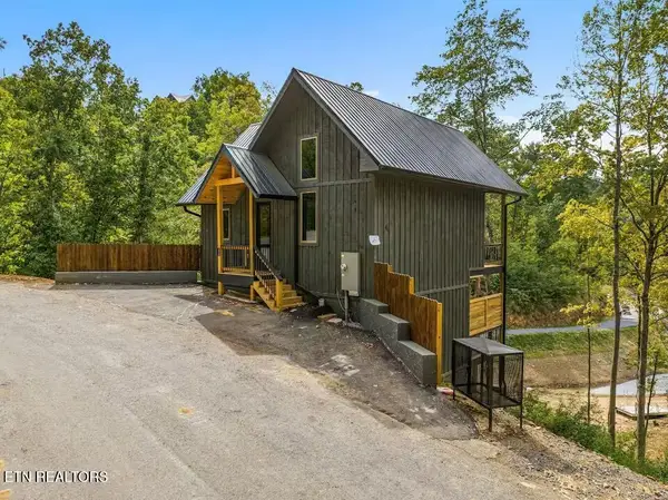 220 Jolene Way, Sevierville, TN 37876