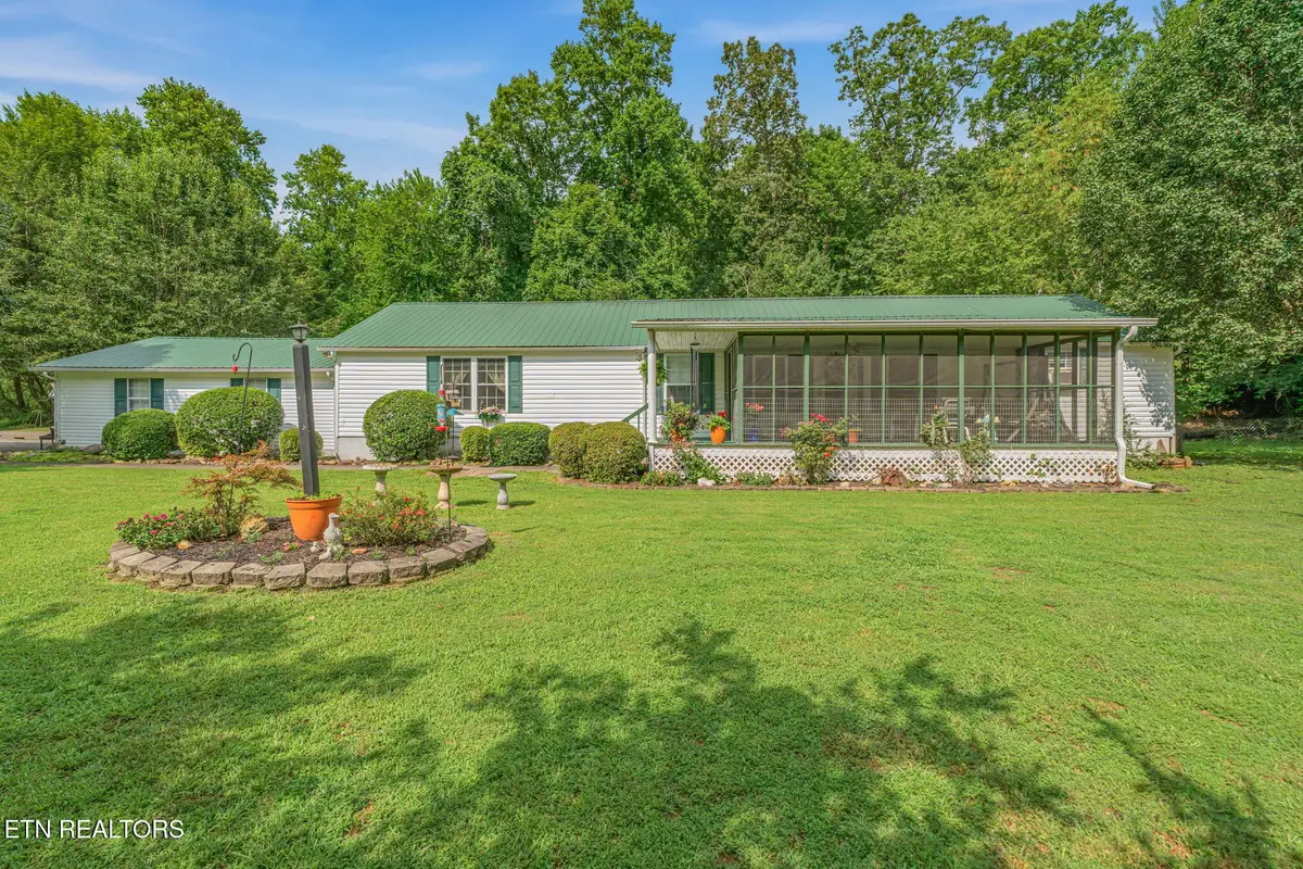 136 Holber Rd, Harriman, TN 37748 - #1