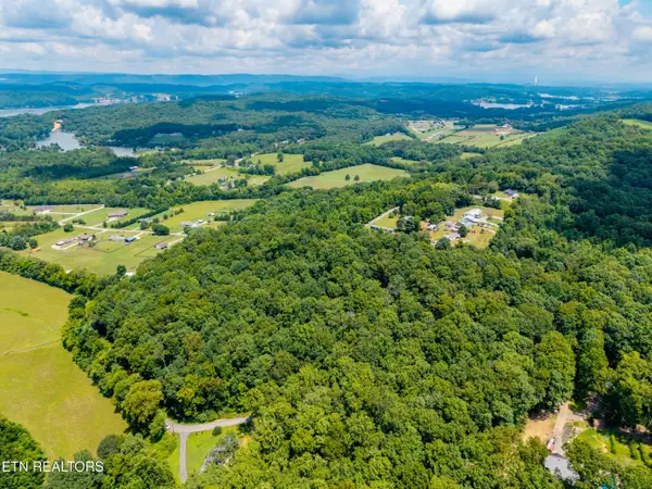 Lakescene Rd, Kingston, TN 37763