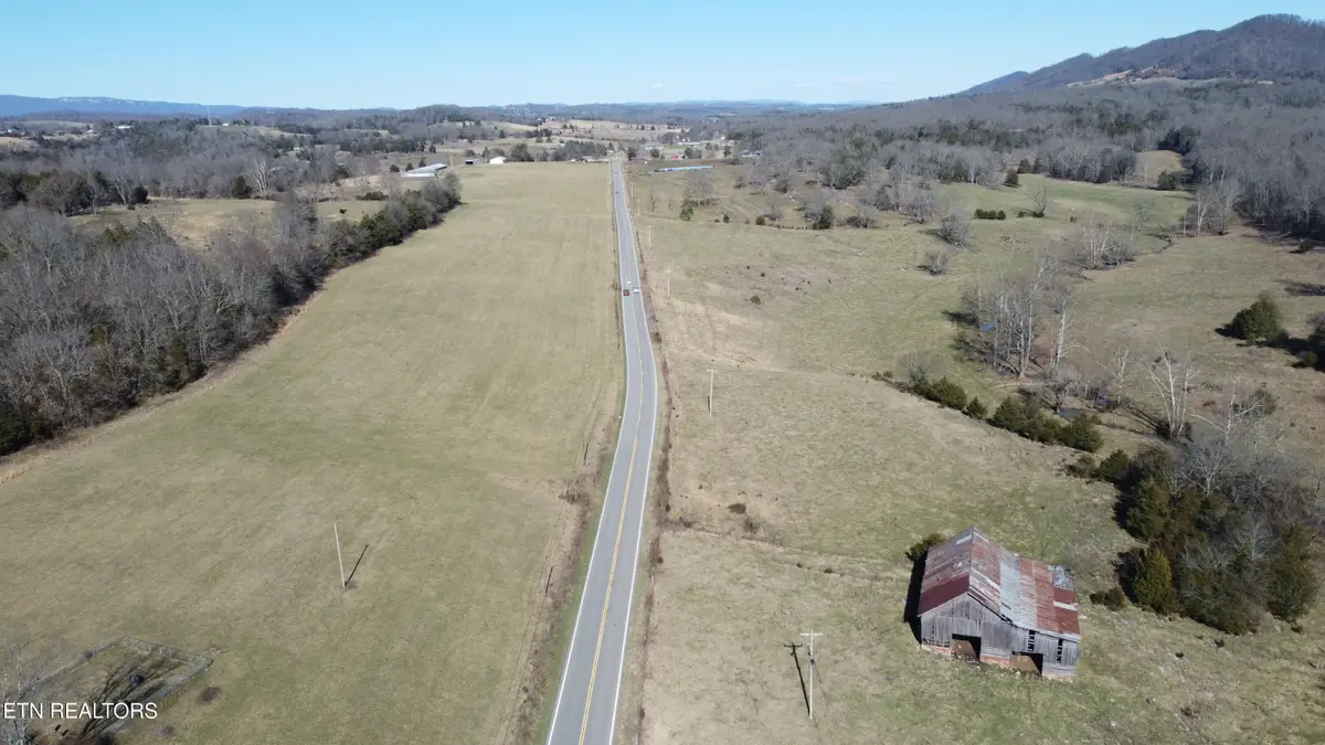 2645 Cedar Fork Rd, Tazewell, TN 37879 - #1