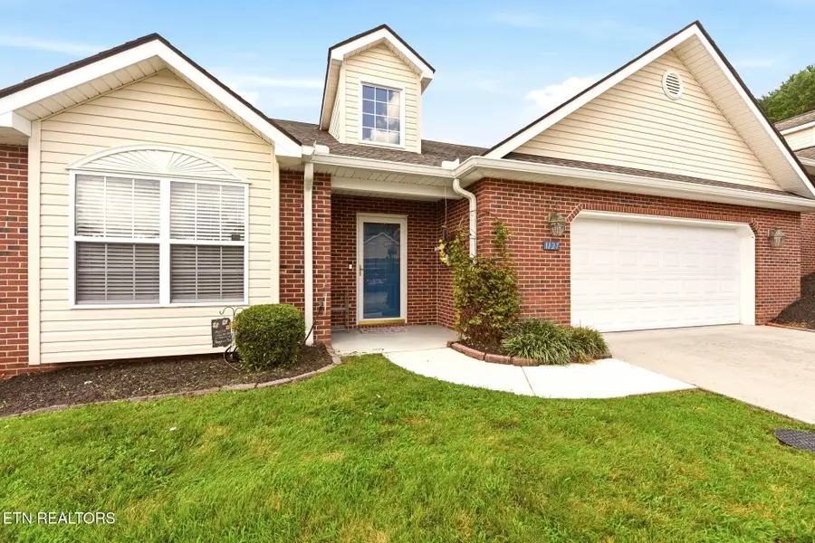 1127 Gazebo Way, Powell, TN 37849 - #3