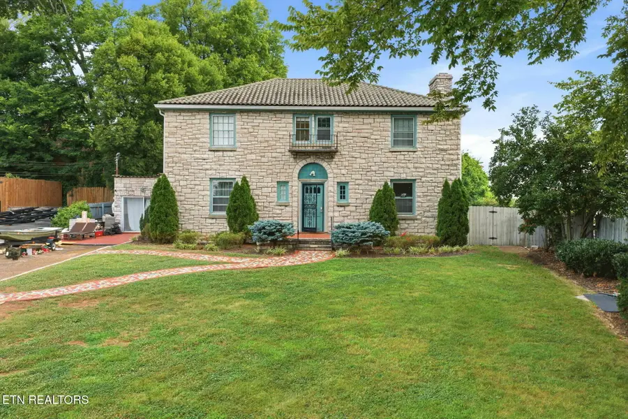 2715 Sullins St, Knoxville, TN 37919 - #2