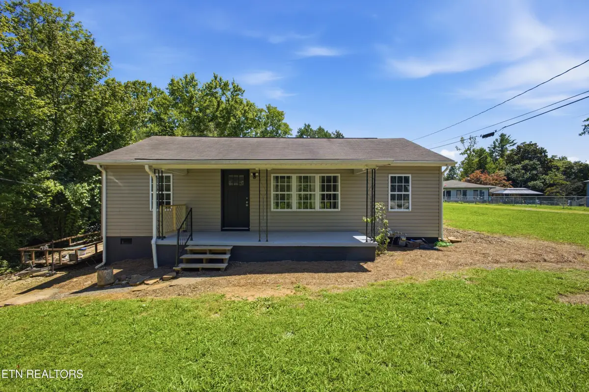 4737 Roane State Hwy, Rockwood, TN 37854 - #1