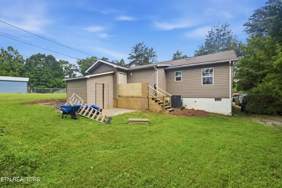4737 Roane State Hwy, Rockwood, TN 37854 - #3