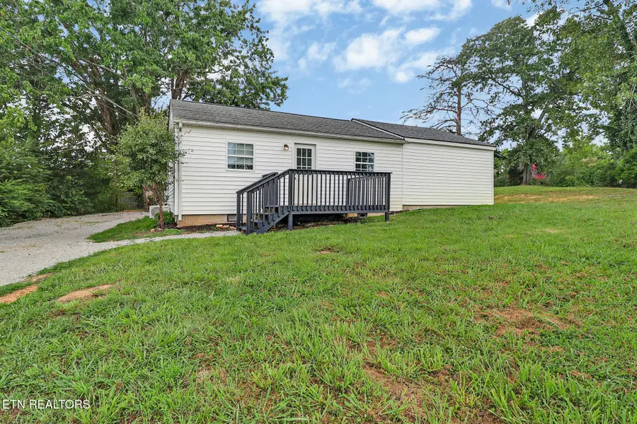 138 Pond Grove Circle, Rockwood, TN 37854 - #3