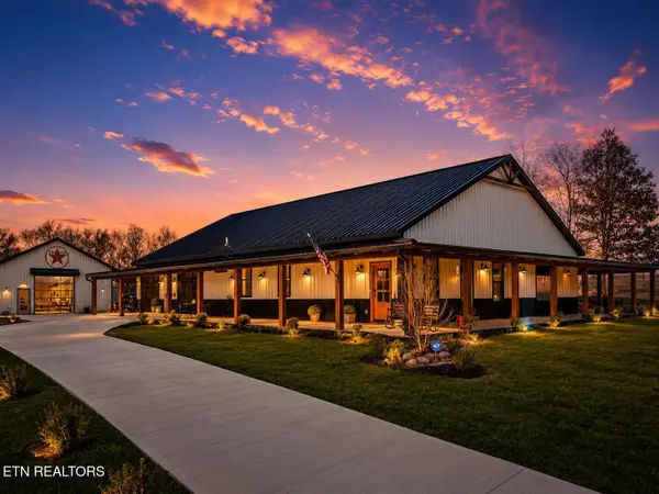 559 Morie Rd, Dandridge, TN 37725
