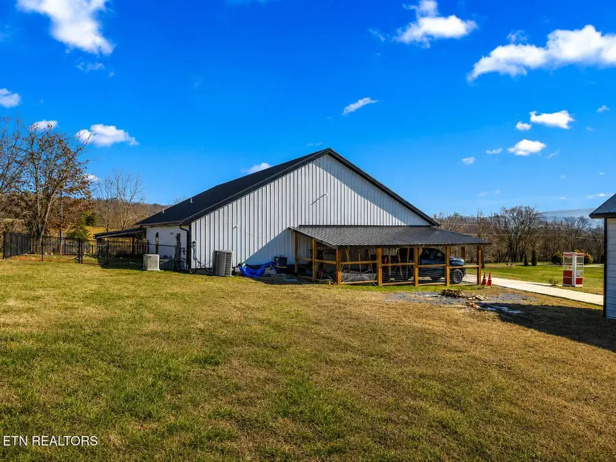 559 Morie Rd, Dandridge, TN 37725 - #3
